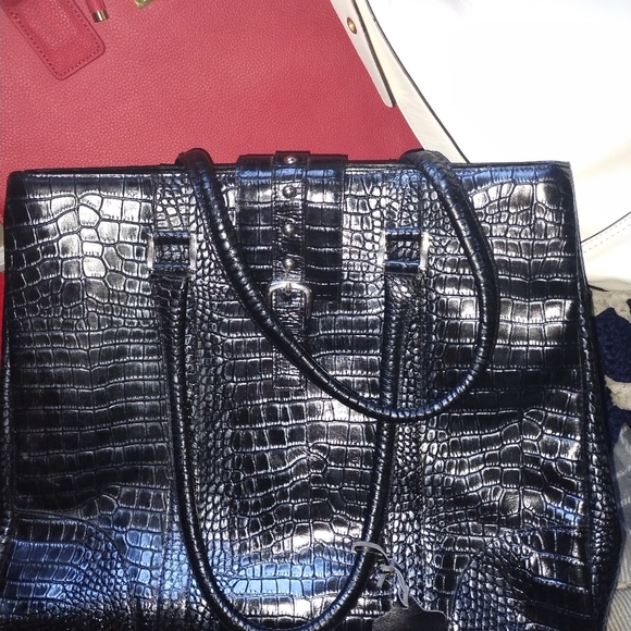 Purses Bags - Picture 2 of 7